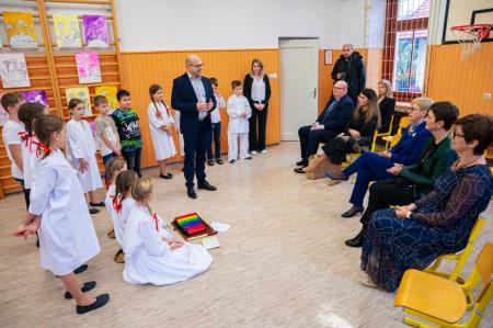 2024_10_24 Obisk Predsednice RS podružnične šole Štrekljevec_Foto_Uroš Novina_012